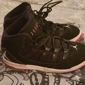 Girls Jordan sz 1Y